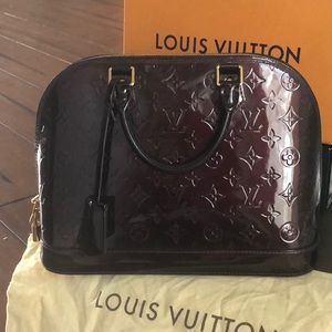 Louis Vuitton Verniis Alma patent leather purse